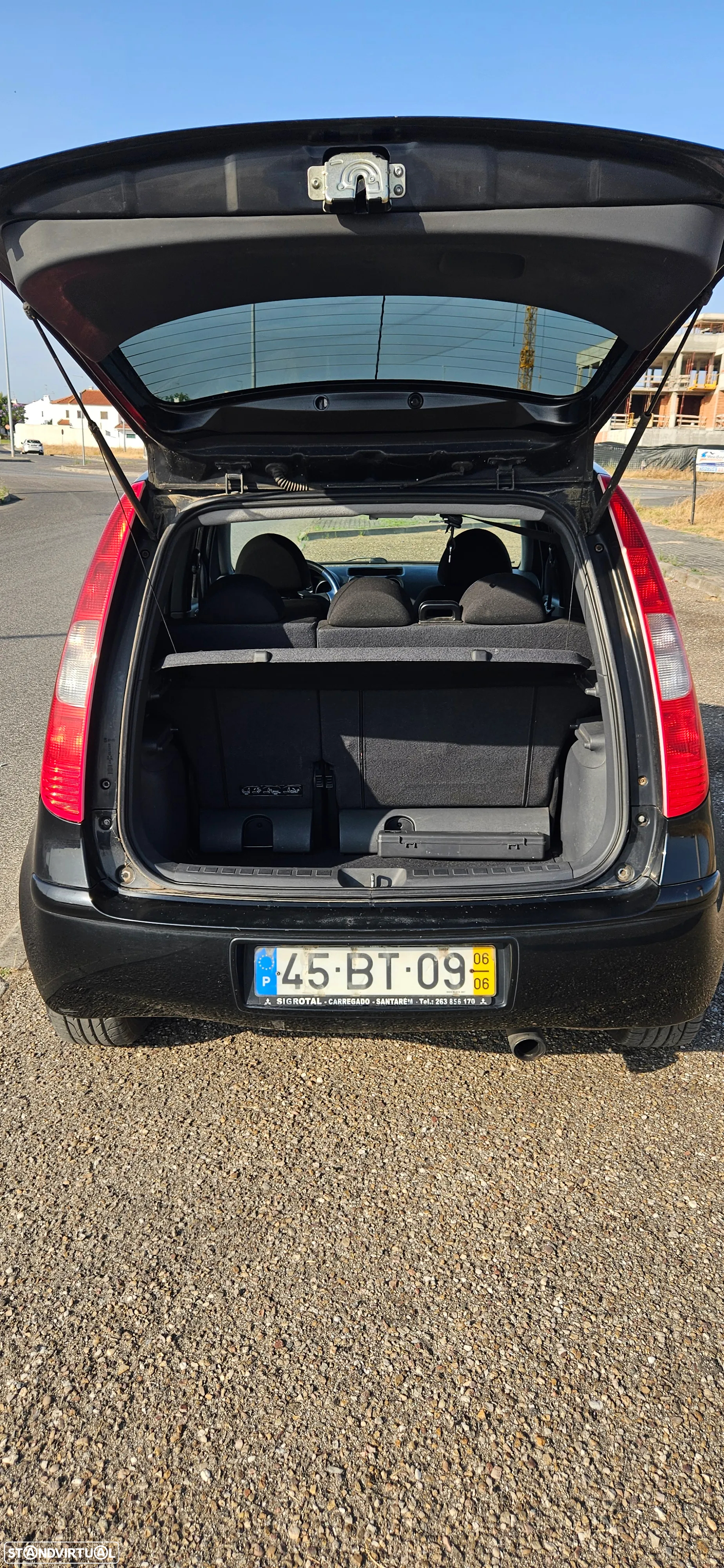 Mitsubishi Colt - 4
