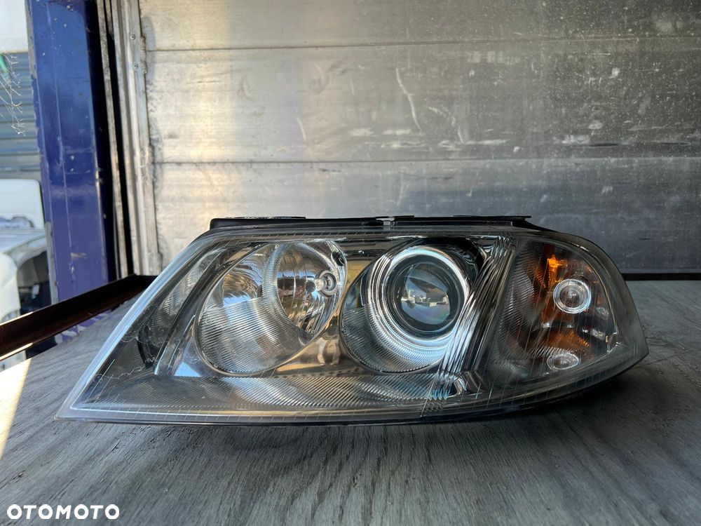 Lampa przód prawa lewa VW Passat B5 soczewka TYC - 6