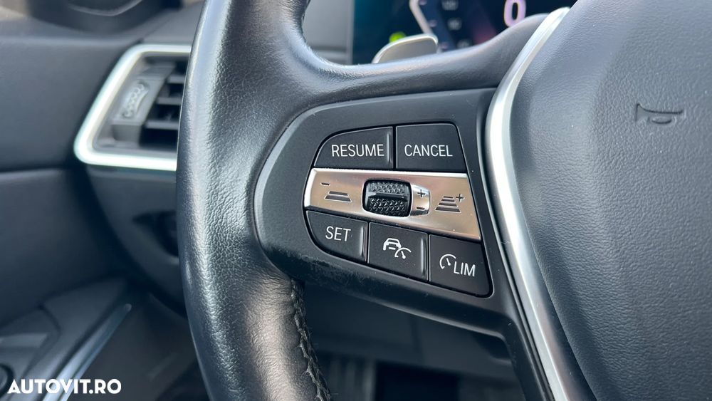 BMW Seria 3 320d xDrive AT MHEV - 22