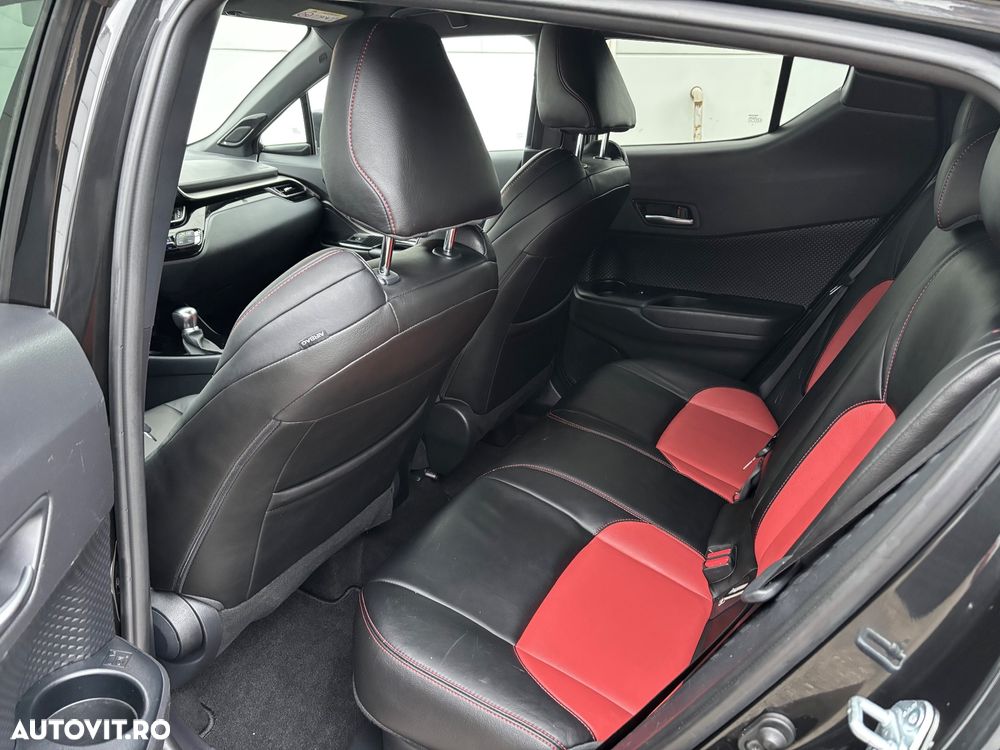 Toyota C-HR Lounge - 8