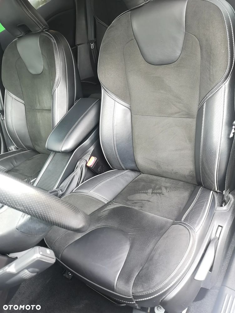 Volvo V40 T3 RDesign - 29