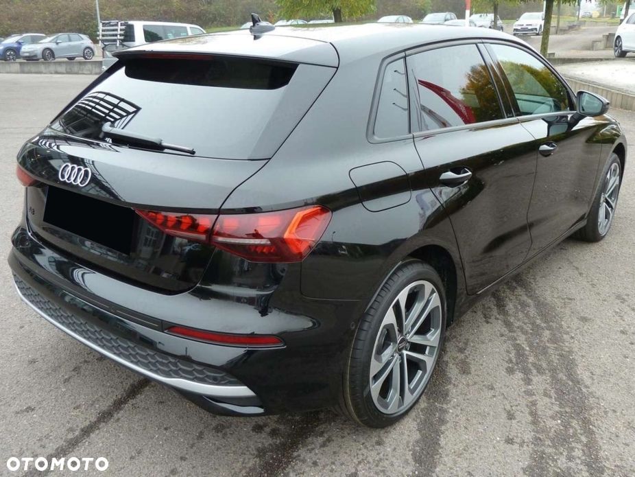 Audi A3 Sportback - 2