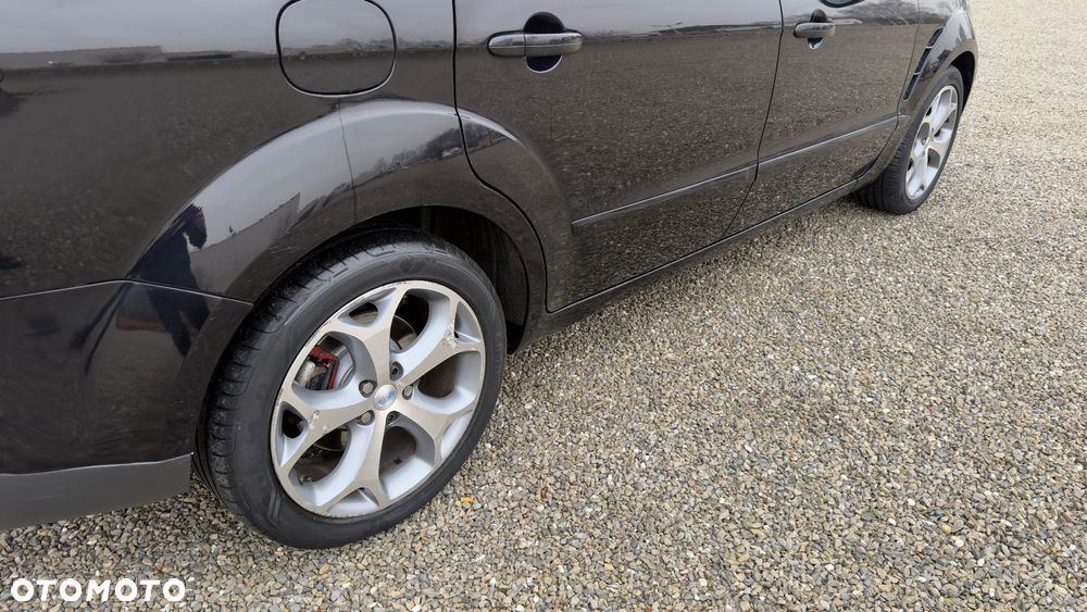 Ford S-Max - 16