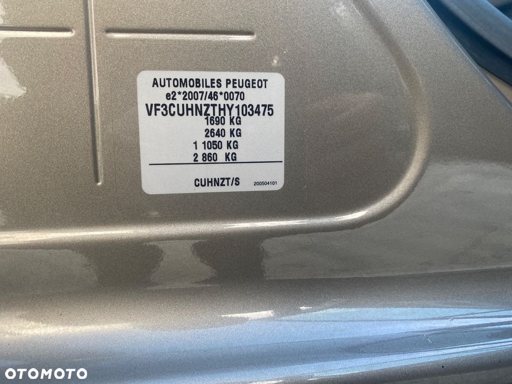 Peugeot 2008 PureTech 110 GPF Stop&Start EAT6 Allure - 16