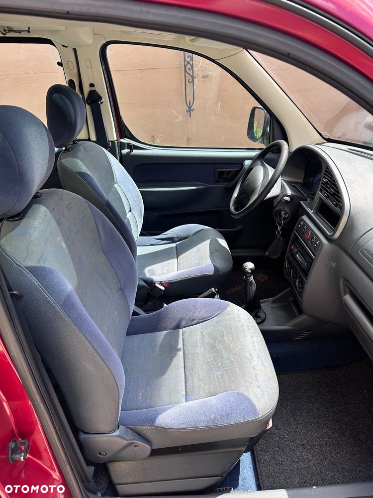 Citroën Berlingo 1.4i Spacelight - 24