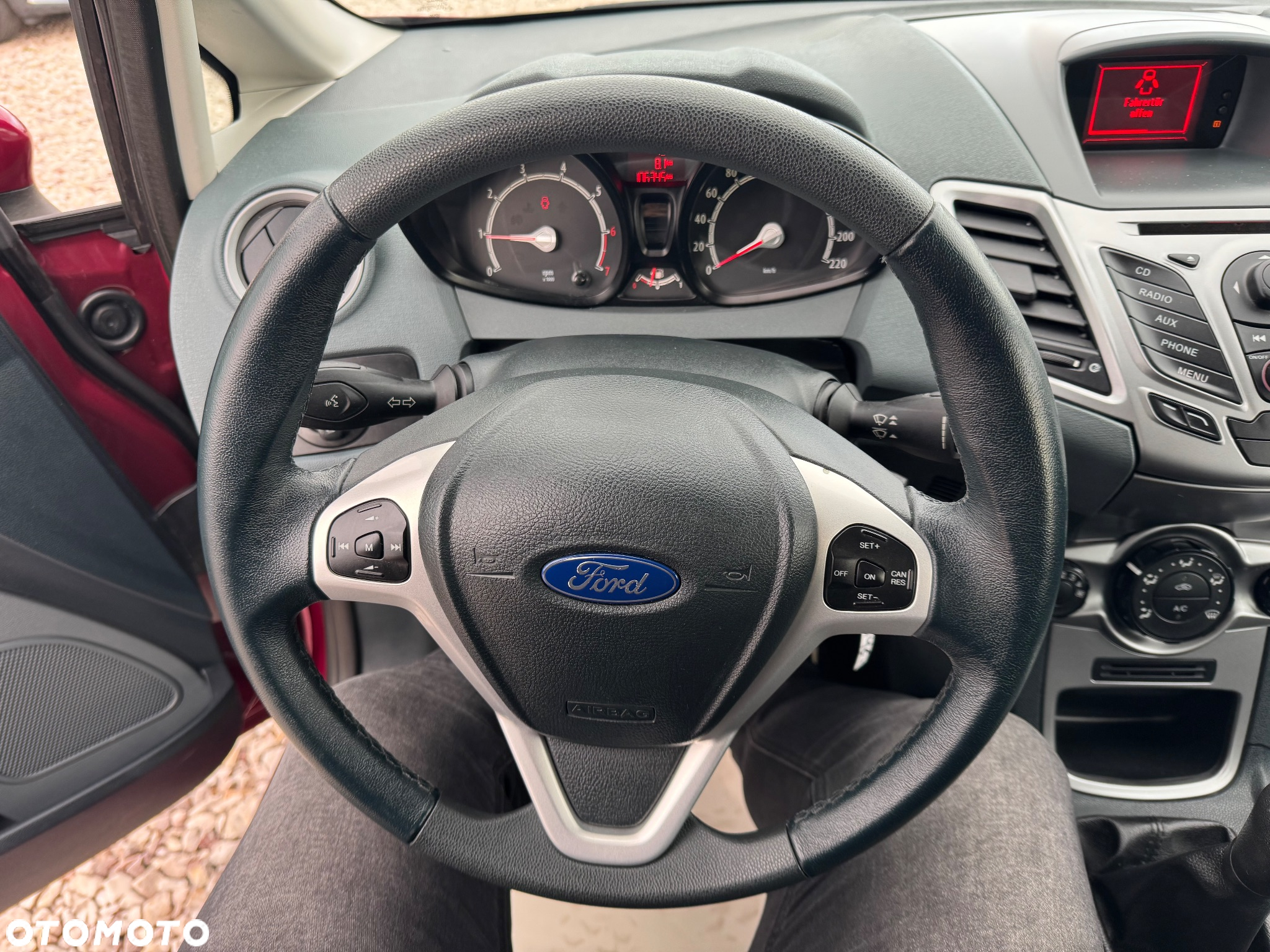 Ford Fiesta - 12