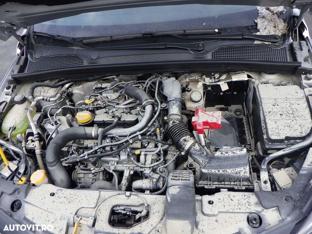 Dezmembrez Renault CLIO ,1.0 TCE , AN 2023 , Benzina - 3