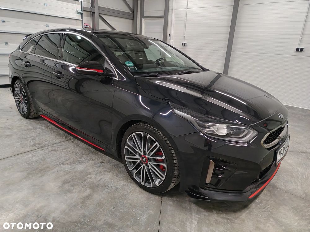 Kia ProCeed 1.6 T-GDI GT DCT - 17