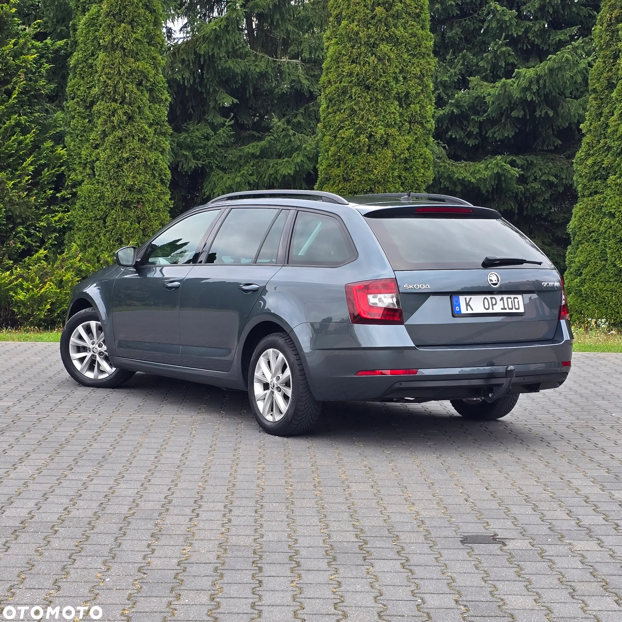 Skoda Octavia Combi 1.6 TDI DSG Style - 9