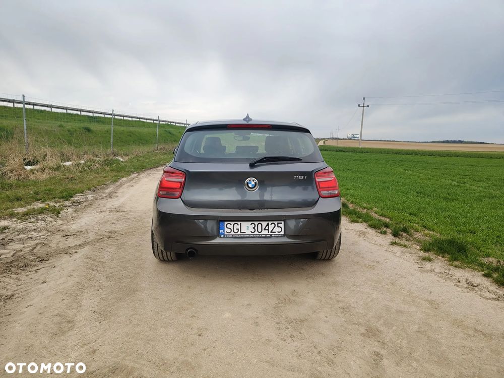 BMW Seria 1 118i Sport Line - 6