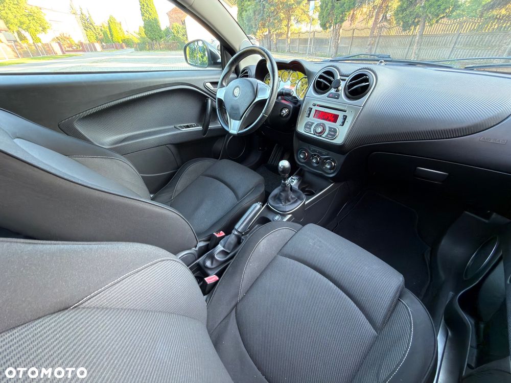 Alfa Romeo Mito - 12
