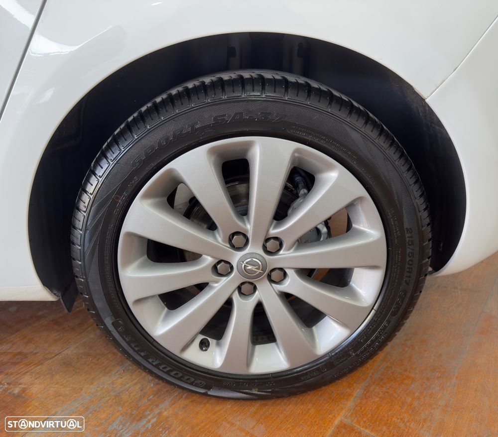 Opel Astra 1.3 CDTi Cosmo - 9