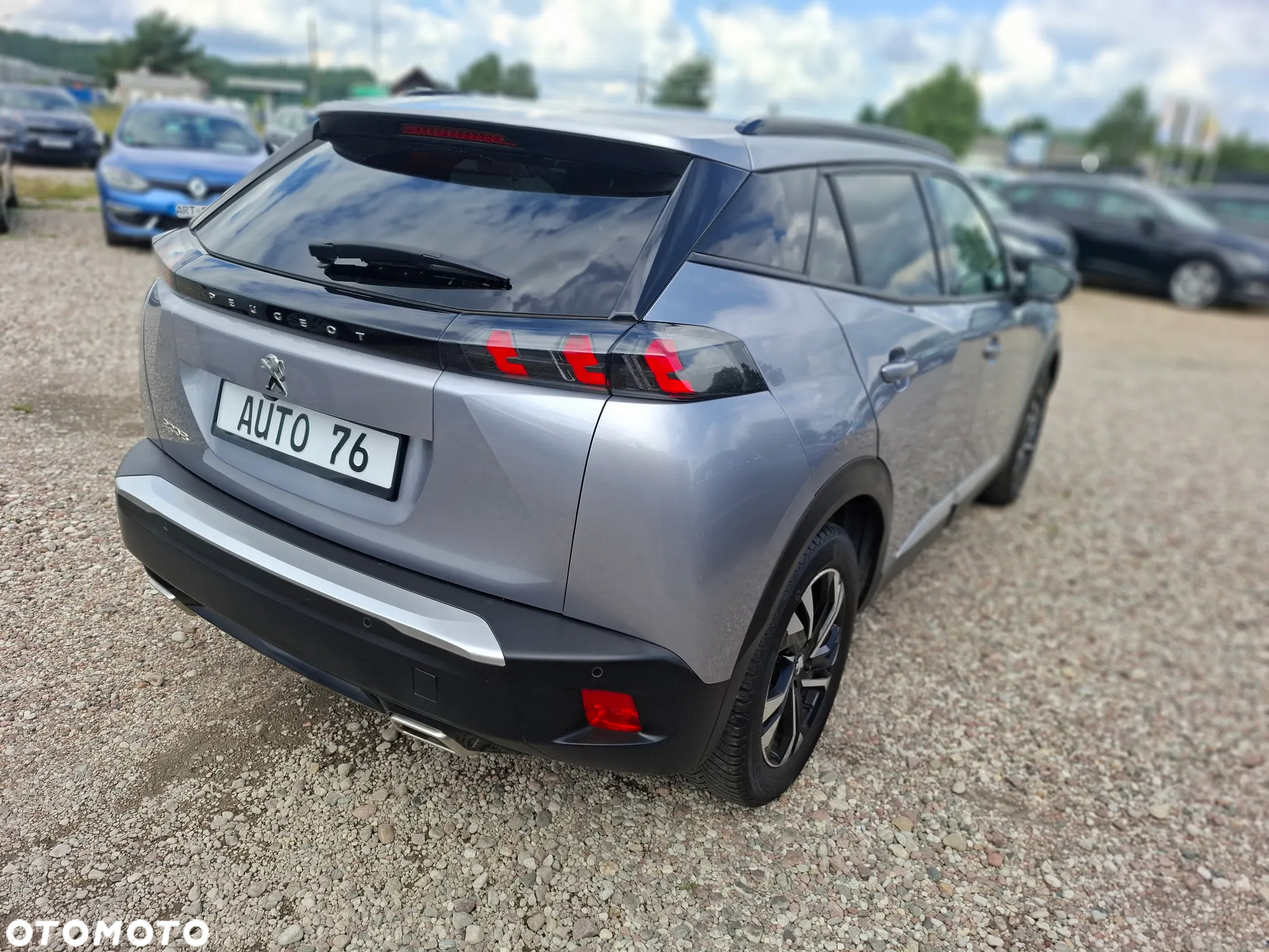 Peugeot 2008 1.2 PureTech Allure Pack S&S - 8
