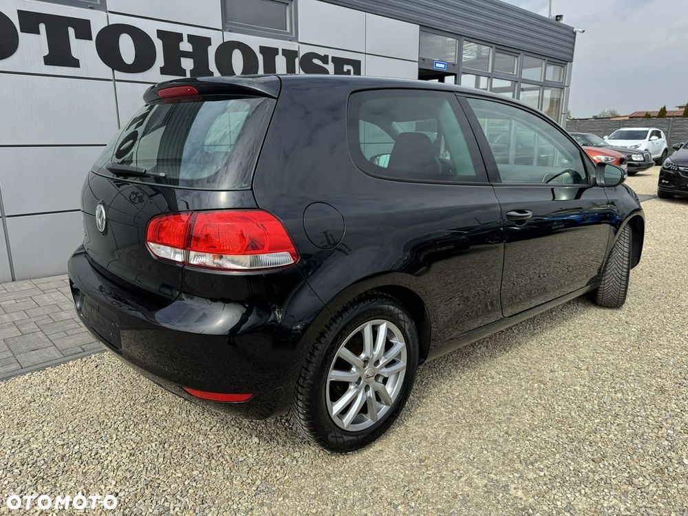 Volkswagen Golf 1.6 Comfortline - 4