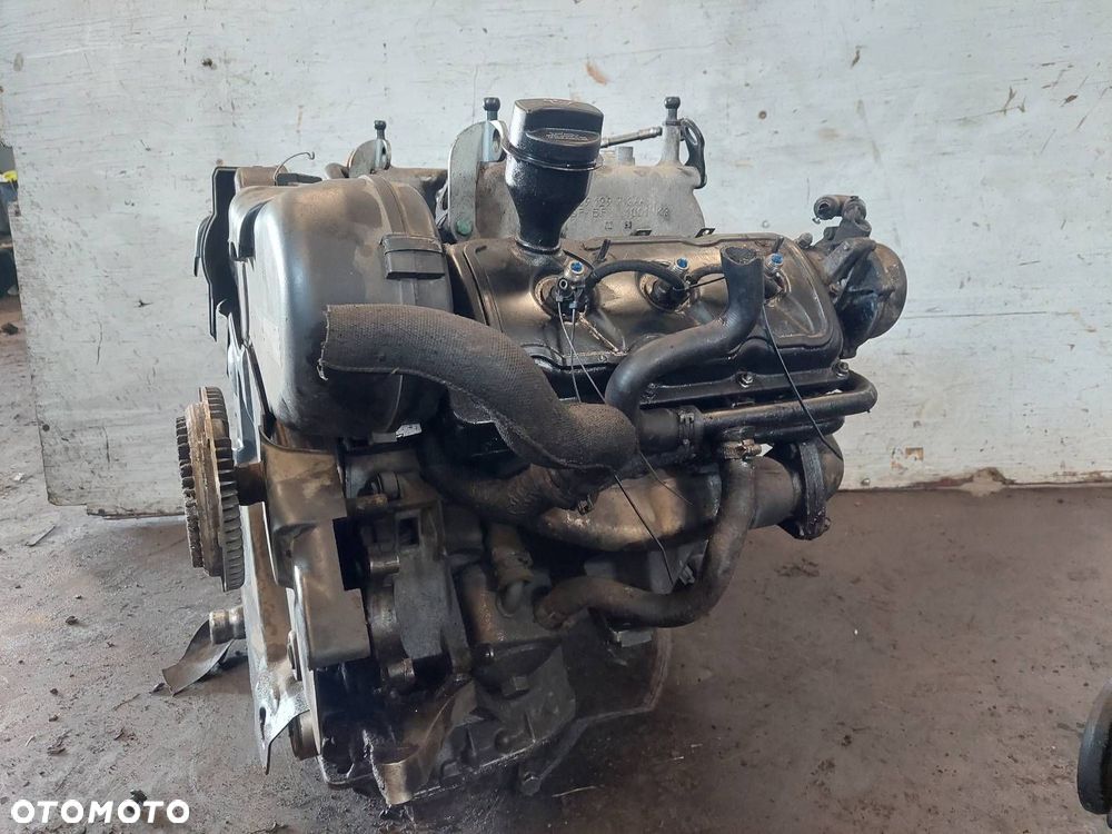 SILNIK DIESEL SŁUPEK + WTRYSKIWACZE AUDI A4 B6 2.5 TDI  AKE - 4