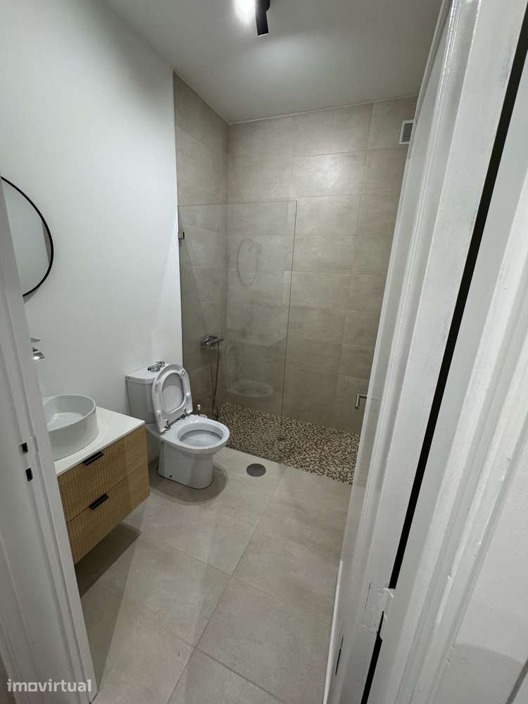 Apartamento T3 centro Porto com 2 casas de banho e garagem - Grande imagem: 3/9