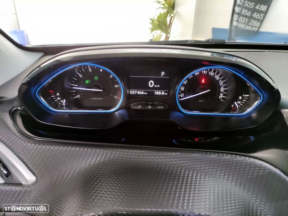 Peugeot 2008 PureTech 110 Stop&Start EAT6 Allure - 19