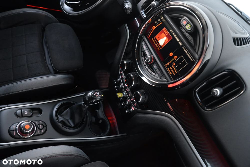 MINI Countryman Cooper SE ALL4 John Cooper Works Trim - 35