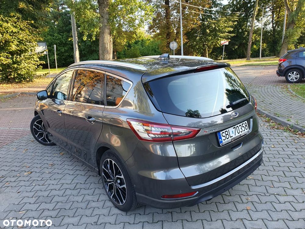 Ford S-Max - 22