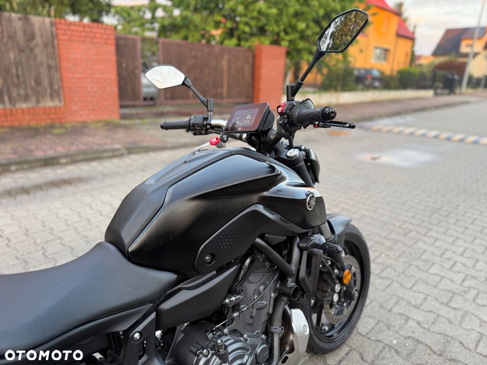 Yamaha MT - 12