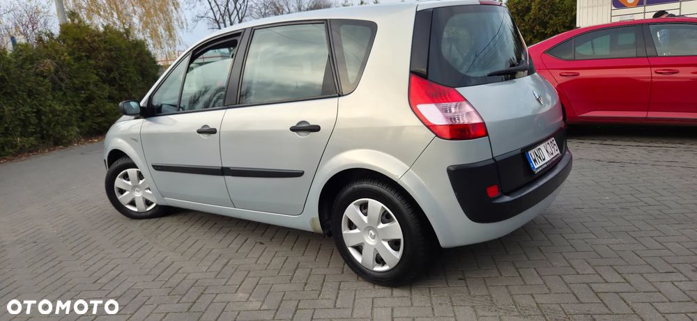 Renault Scenic - 8