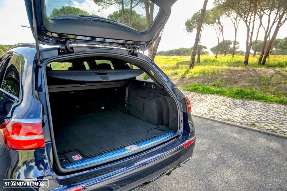 Mercedes-Benz E 220 d AMG Line 7L - 6