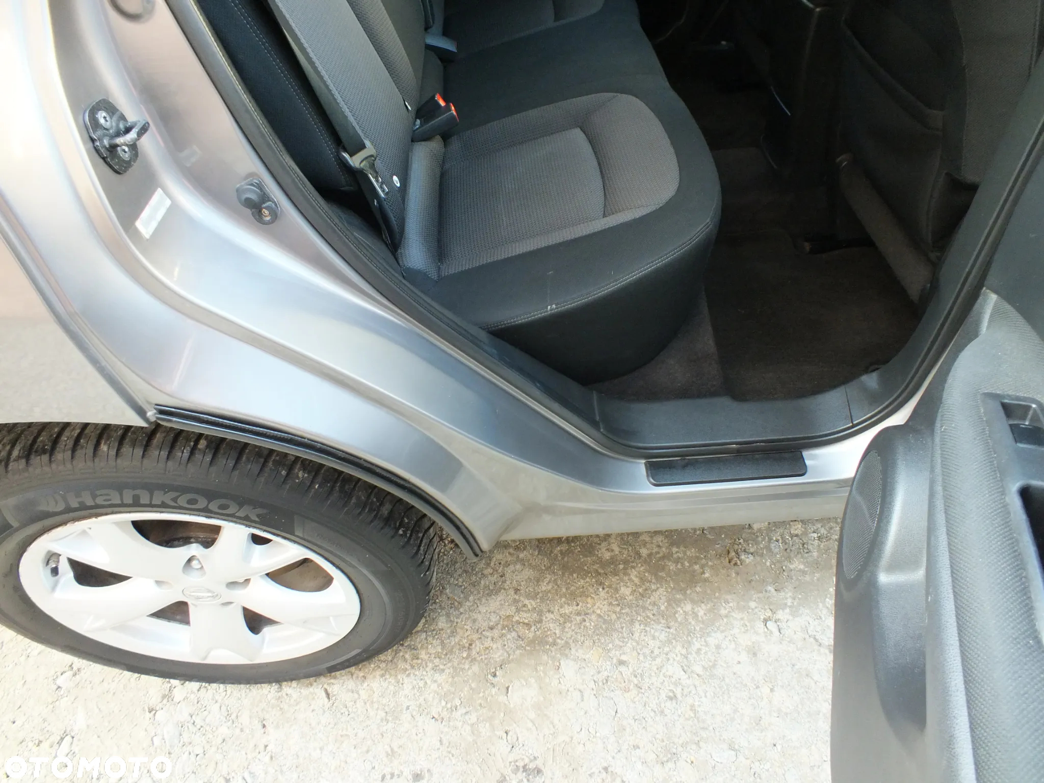 Nissan Rogue - 17