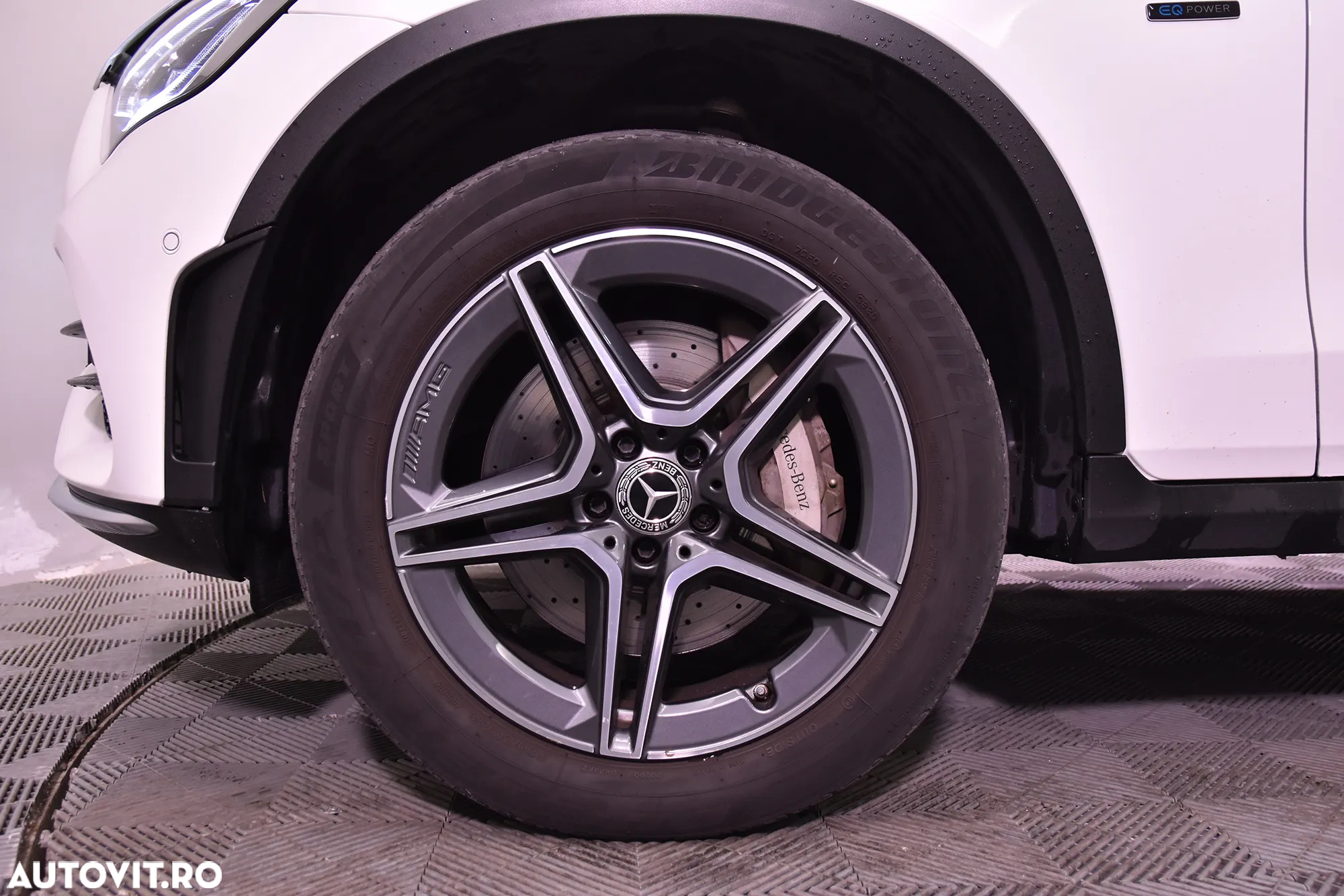 Mercedes-Benz GLC 300 de 4MATIC - 12