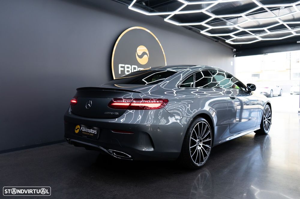 Mercedes-Benz E 220 d AMG Line - 11