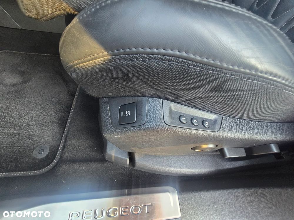 Peugeot 3008 BlueHDi 150 Stop & Start Active Business-Paket - 28