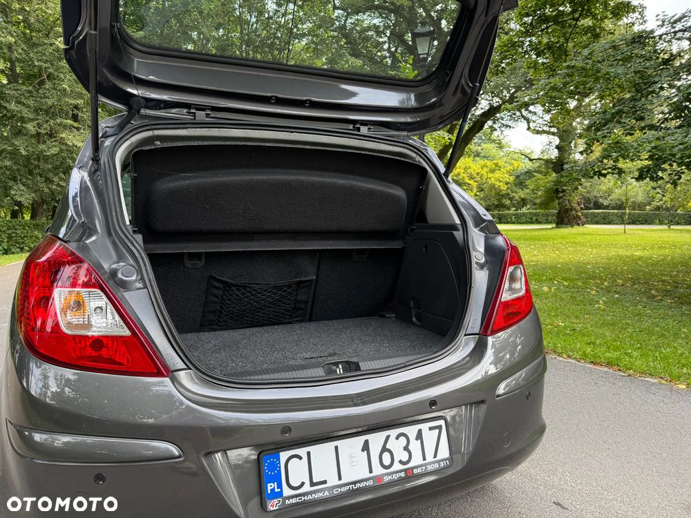 Opel Corsa 1.2 16V Graphite - 6