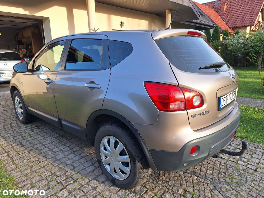 Nissan Qashqai 2.0 dCi 4 x 4 DPF acenta - 4
