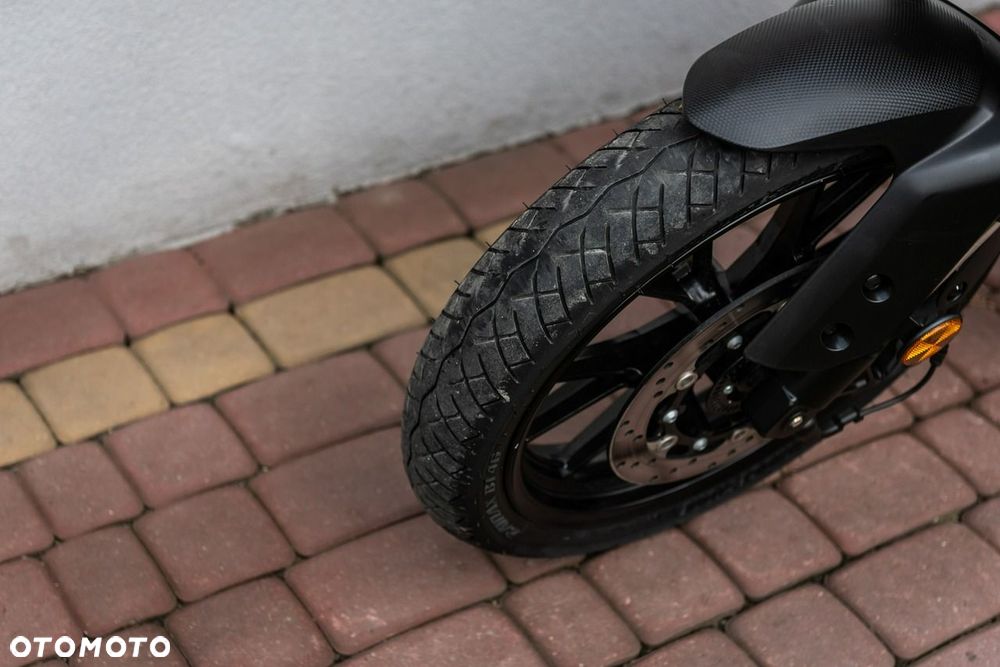 Yamaha MT - 7