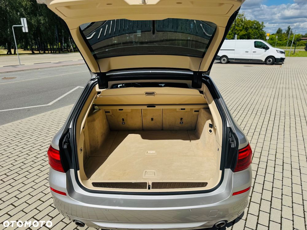 BMW Seria 5 518d - 11