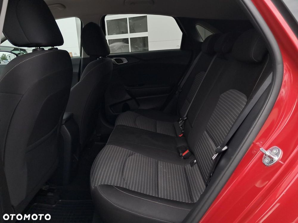 Kia Ceed 1.5 T-GDI M DCT - 16