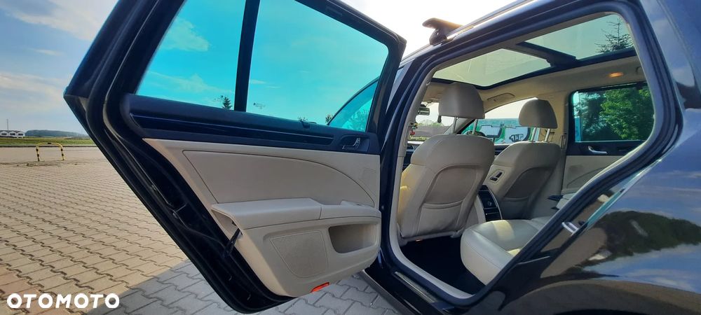 Skoda Superb 2.0 TDI L&K DSG - 11