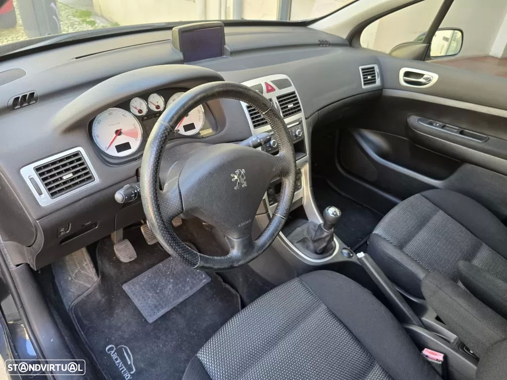 Peugeot 307 SW 1.6 HDi FAP SE Navteq - 13