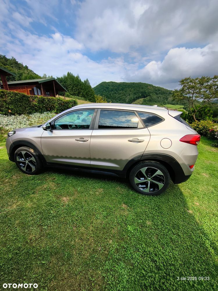 Hyundai Tucson - 8