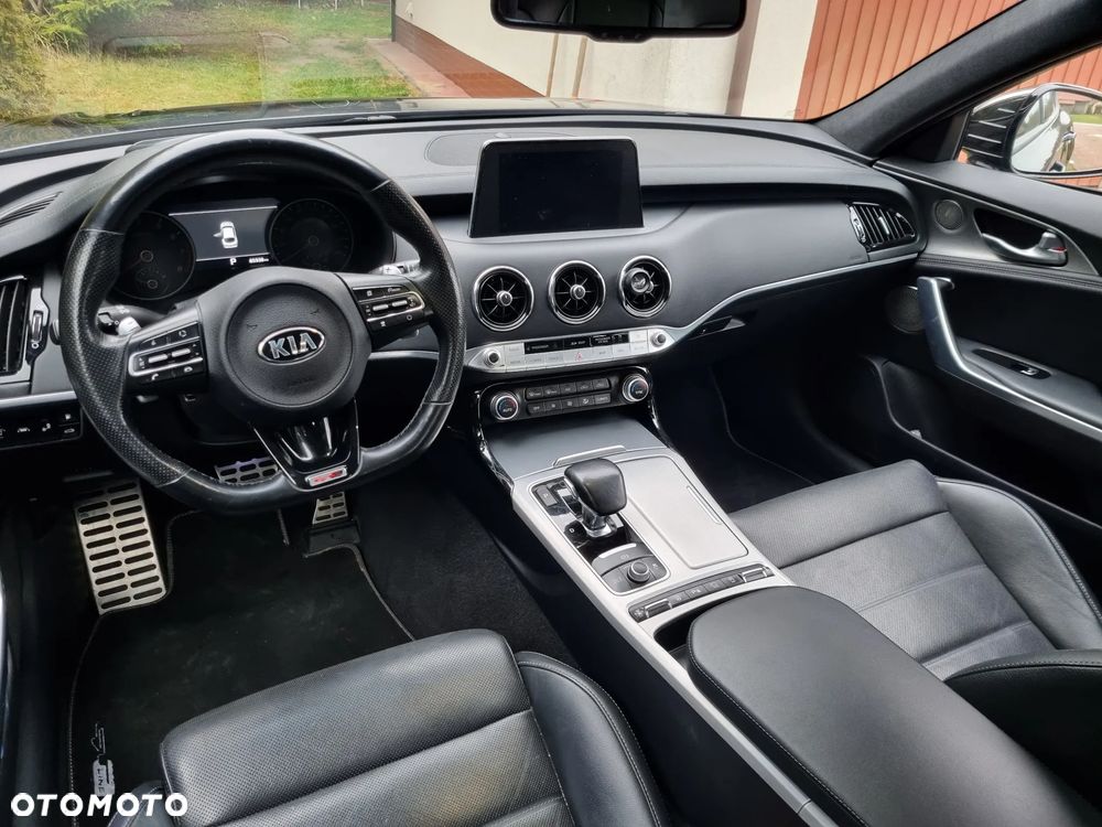Kia Stinger 2.0 T-GDI GT Line - 21