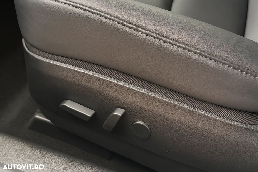 Tesla Model 3 Standard Reichweite Plus Hinterradantrieb - 13