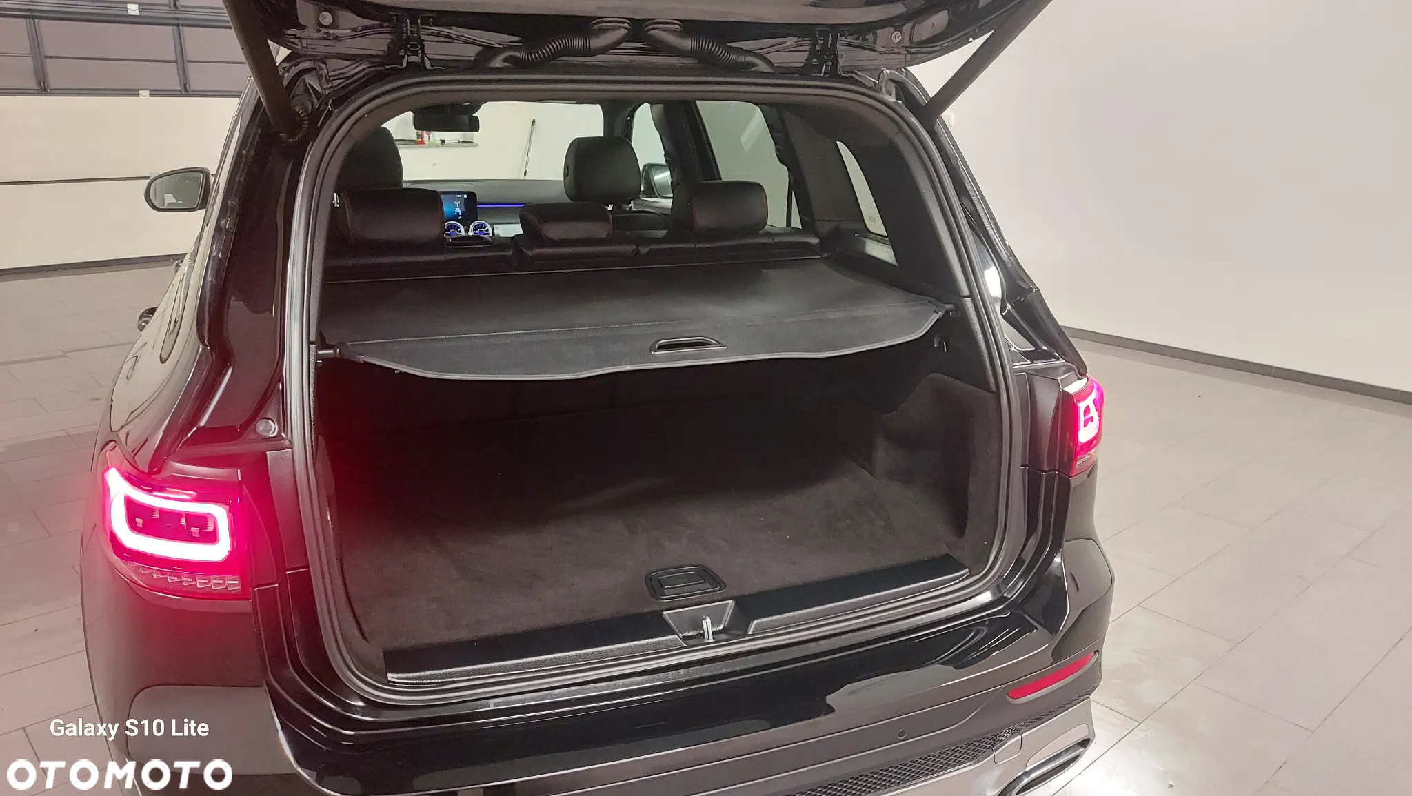 Mercedes-Benz GLB 220 d 4Matic 8G-DCT AMG Line - 36
