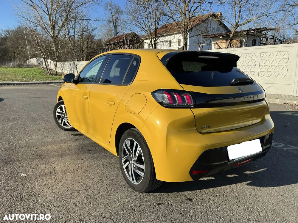 Peugeot 208 1.2 L PureTech STT EAT8 Allure Pack - 3