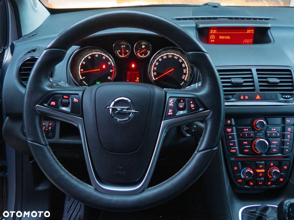 Opel Meriva 1.4 T Cosmo - 28