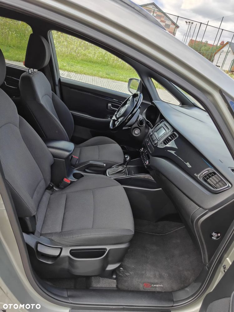 Kia Carens 1.7 CRDi L - 5