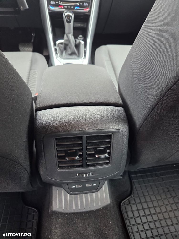 Volkswagen T-Roc 1.5 TSI DSG Life - 22