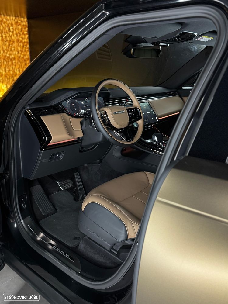 Land Rover Range Rover Sport 3.0 P460e Dynamic SE - 12