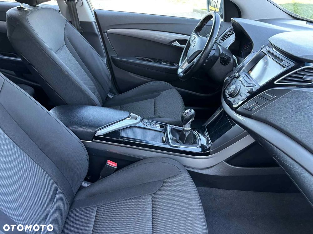 Hyundai i40 1.7 CRDi Comfort + - 23