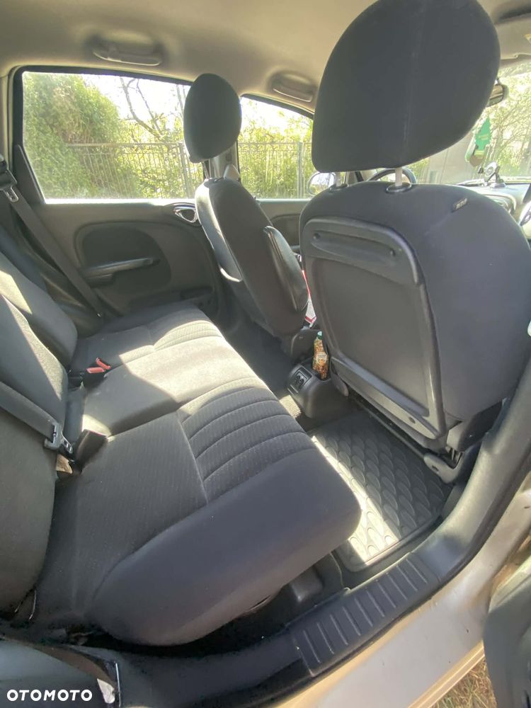 Chrysler PT Cruiser - 8