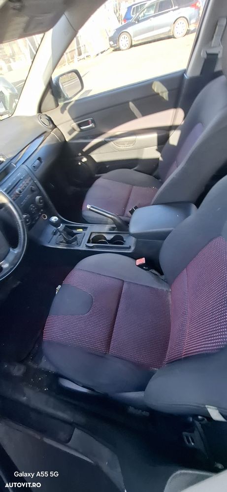 Dezmembrez Mazda 3 BK sedan limuzina - 5
