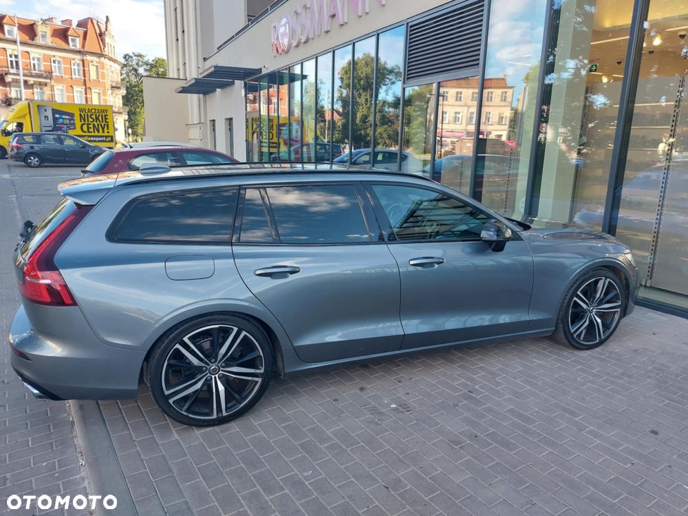 Volvo V60 D4 Geartronic R-Design - 4